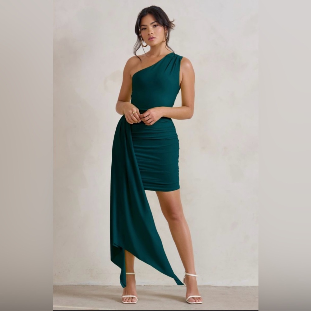 Club London Green One-Shoulder Dress